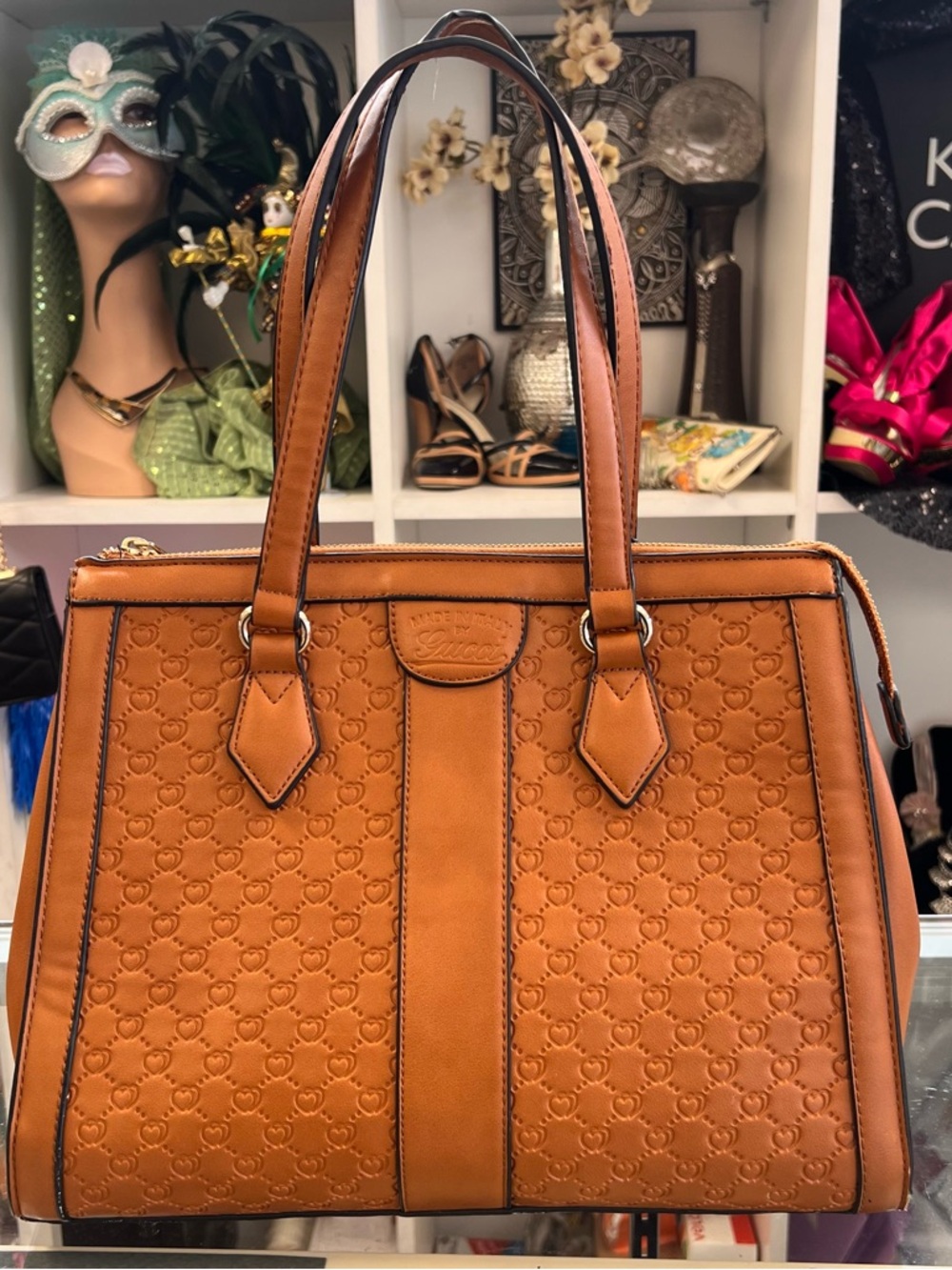 Chic Designer-Inspired Structured Tote - Picture 2 of 13